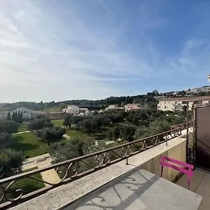 appartement-paradou-vue-magnifique.fr-provencehotel.com/
